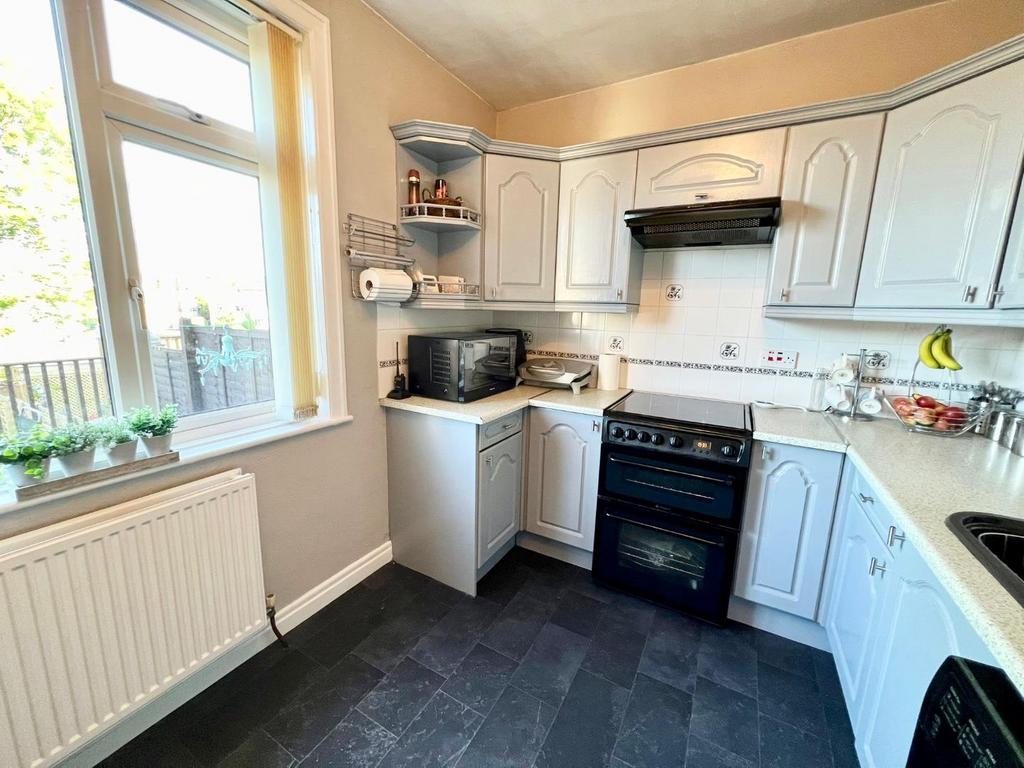Dining kitchen