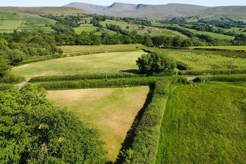 4 bedroom detached house for sale, Llanddeusant, Llangadog