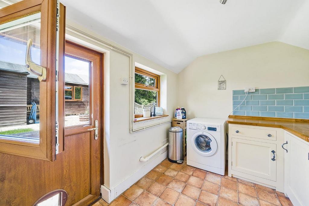 UTILITY ROOM.jpg