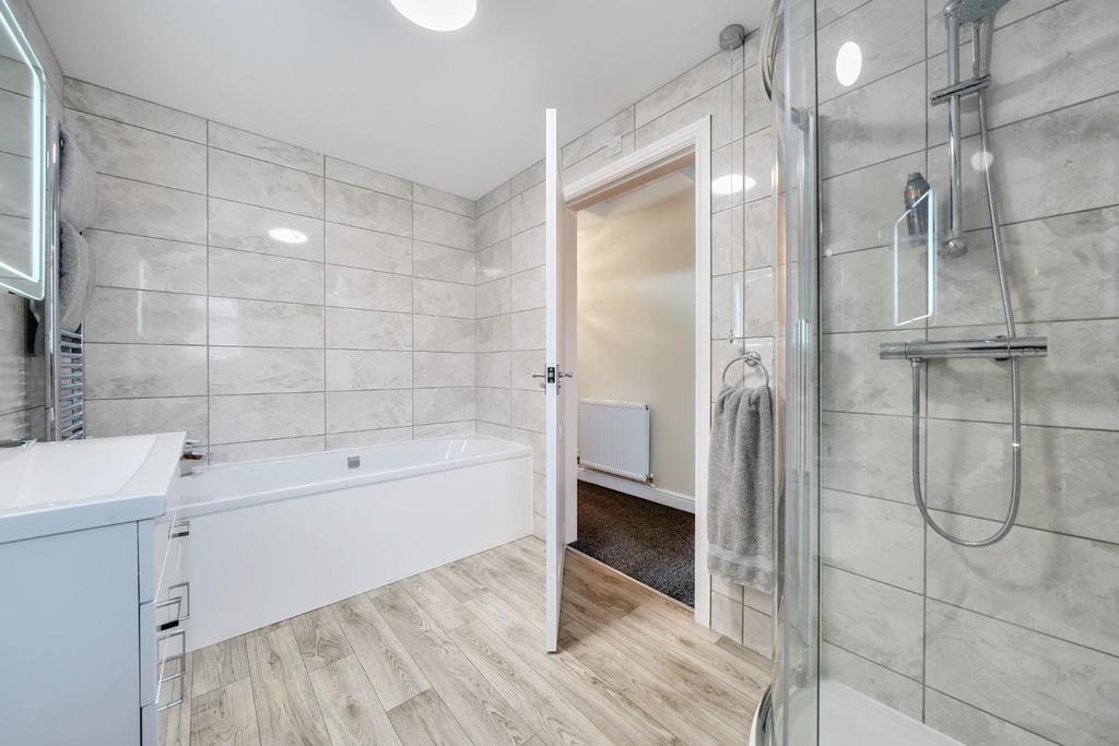 2nd view BATH & SHOWER room.jpg