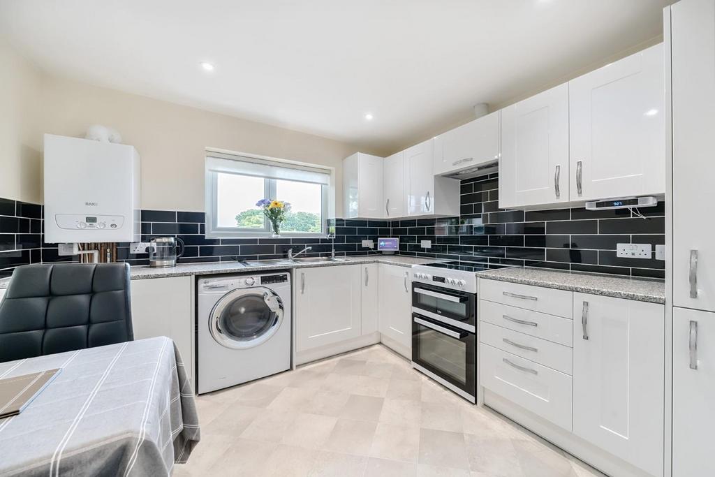 KITCHEN BREAKFAST.jpg