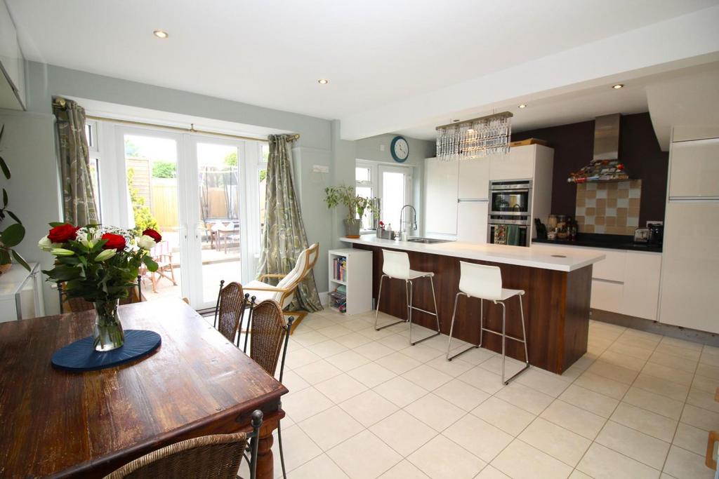 Redhill Drive, Fishponds, Bristol 4 bed house £525,000