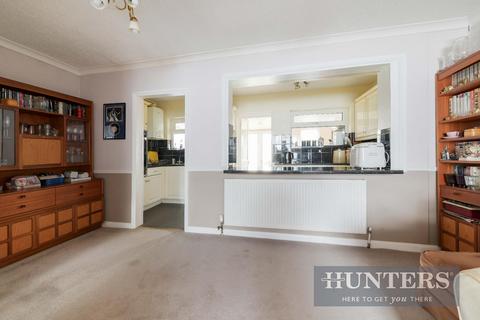 12 Hughenden Road, Worcester Park, KT4 8DD