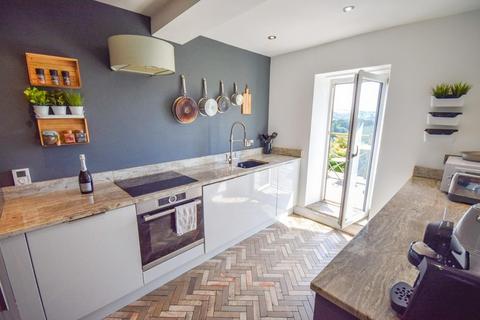 9 Peasacre, Bingley, BD16 3JP