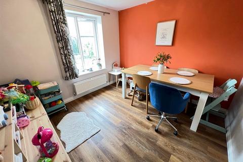 3 Fussell Way, Wollaston, Stourbridge, DY8 4GG