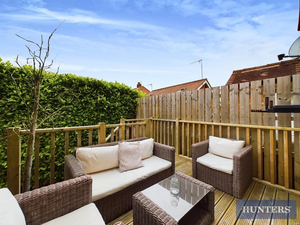 CAM01984 G0-PR0073-STILL021.jpg