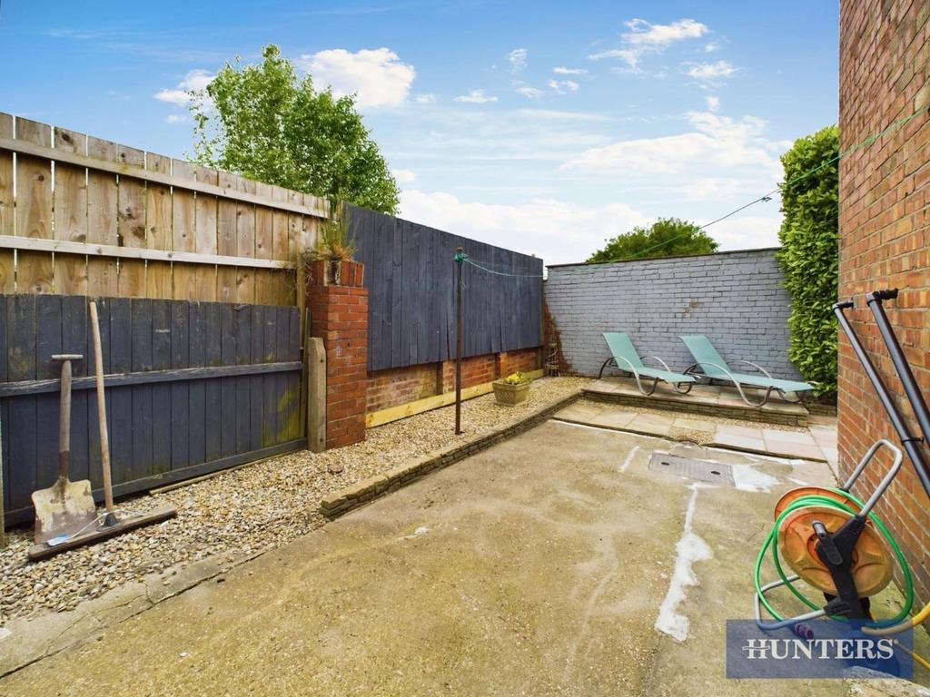 CAM01984 G0-PR0073-STILL023.jpg