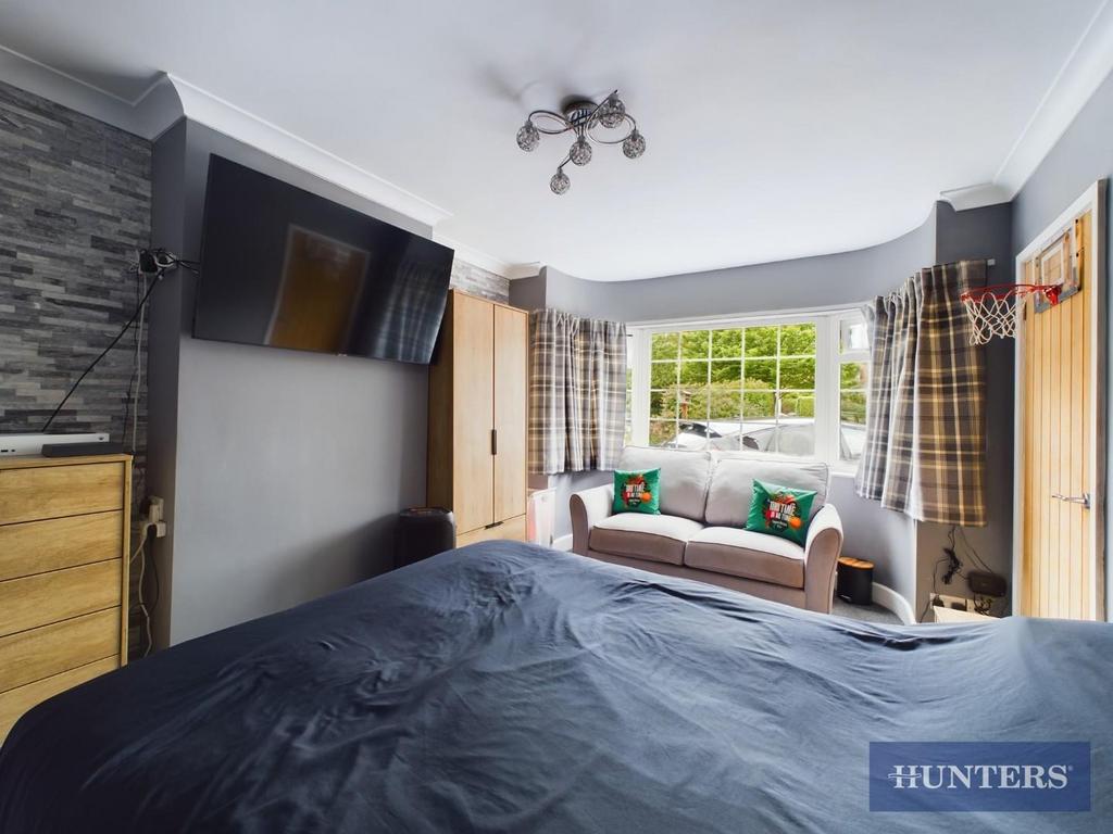 CAM01984 G0-PR0073-STILL011.jpg