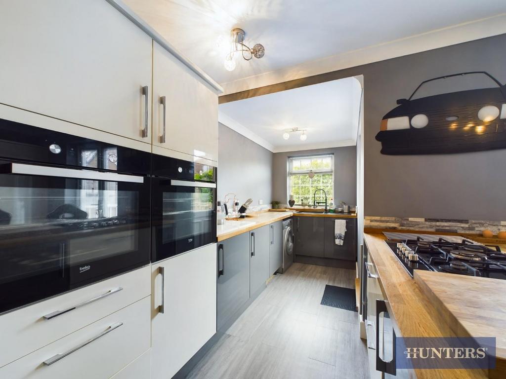 CAM01984 G0-PR0073-STILL016.jpg