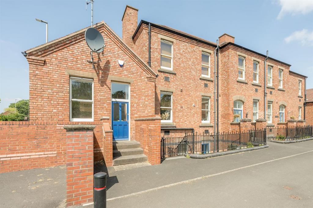 Pavilion Lodge, Marshall Crescent, Wordsley, DY8 5TA 2 bed duplex for