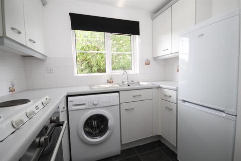 27 Homeland Drive, Sutton, SM2 5AU