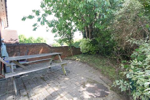 27 Homeland Drive, Sutton, SM2 5AU