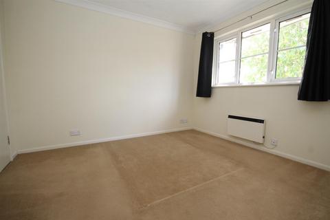 27 Homeland Drive, Sutton, SM2 5AU