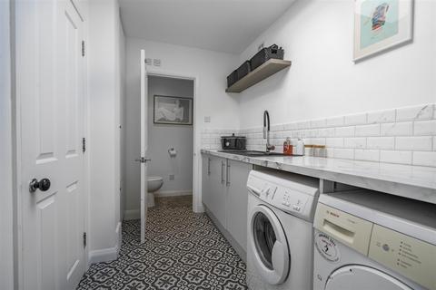 19 Herne Road, Surbiton, KT6 5BX