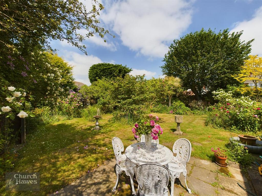 Walden House Road, Great Totham, Maldon 3 bed detached bungalow £525,000