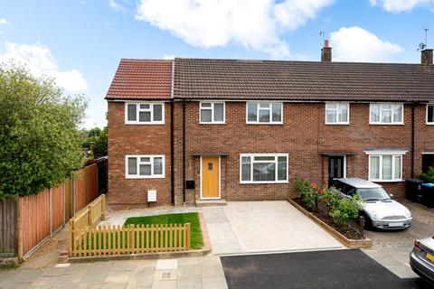 4 bedroom end of terrace house for sale, Hawthorne Lane, Hemel Hempstead