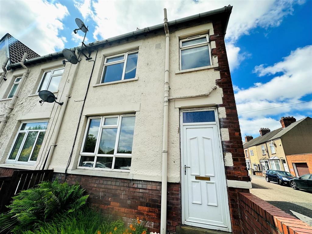 Denison Road, Selby 2 bed end of terrace house for sale £130,000