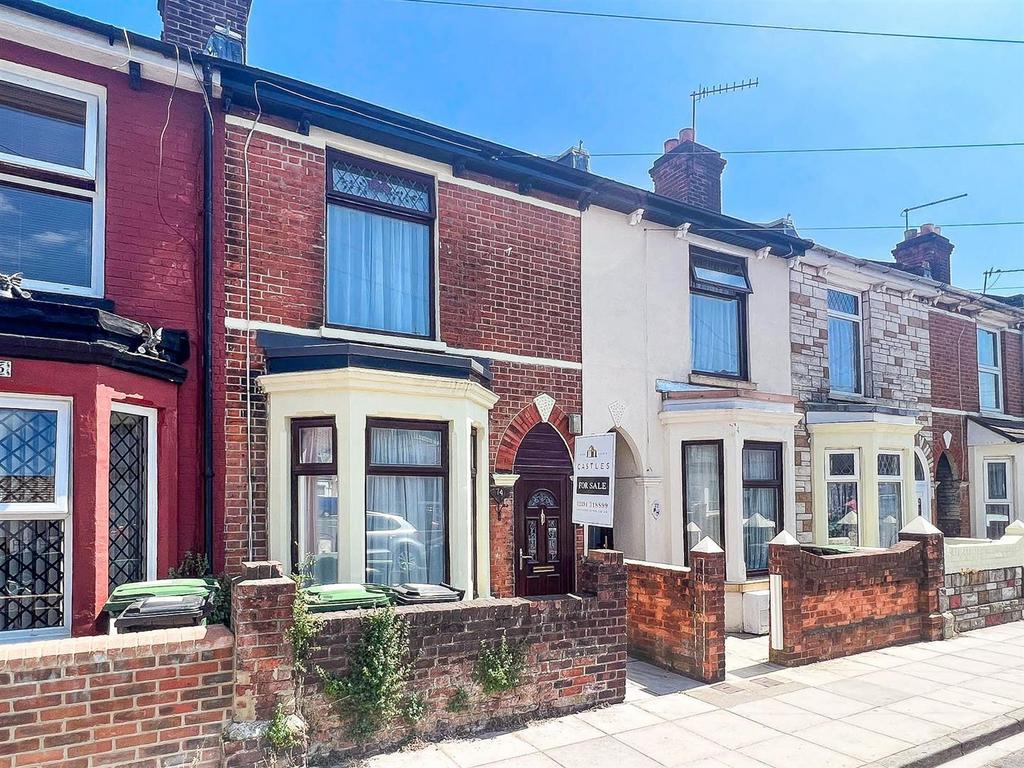 Lynn Road, Portsmouth 2 bed terraced house for sale £215,000