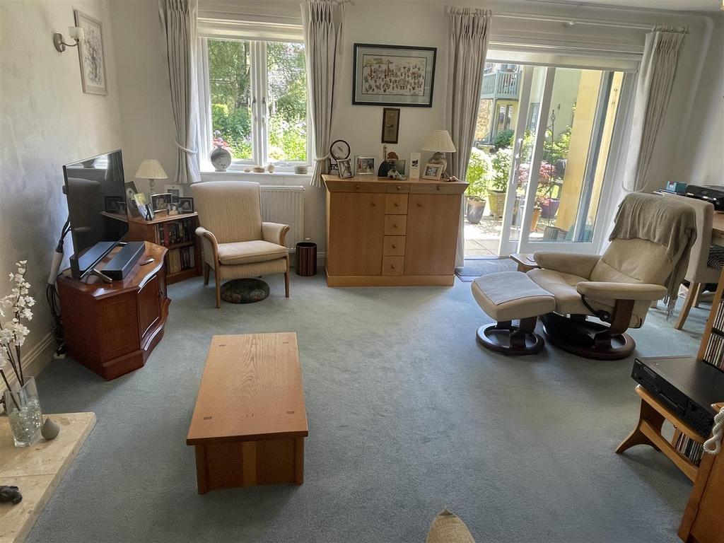 Sitting and Dining Room.JPG
