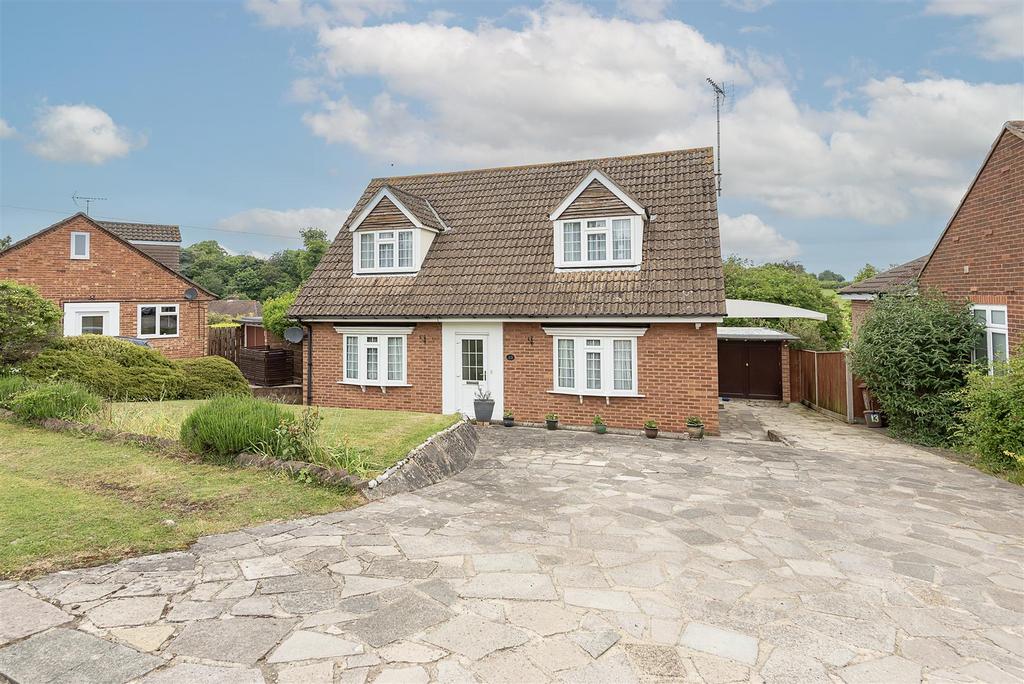 Coopers Close, Kimpton 4 bed detached house for sale £665,000