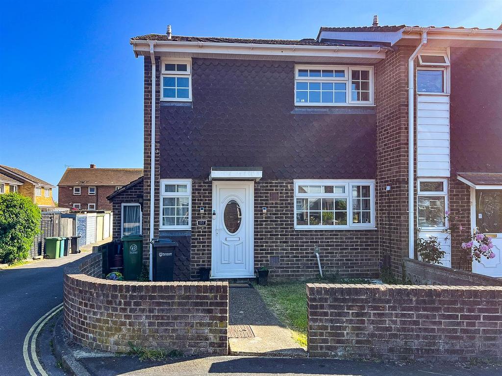Lime Grove, Paulsgrove 3 bed end of terrace house £225,000