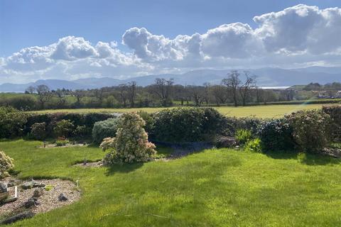 3 bedroom detached bungalow for sale, 19 Garth Wen, Llanfaes, Beaumaris