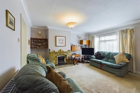 36 Ambleside Gardens, South Croydon, CR2 8SF