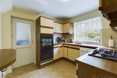 36 Ambleside Gardens, South Croydon, CR2 8SF