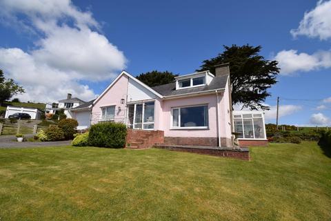 Cae Eithin Upper Morannedd, Criccieth, LL52 0PP