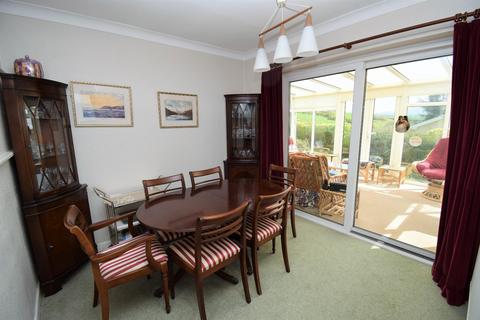 Cae Eithin Upper Morannedd, Criccieth, LL52 0PP