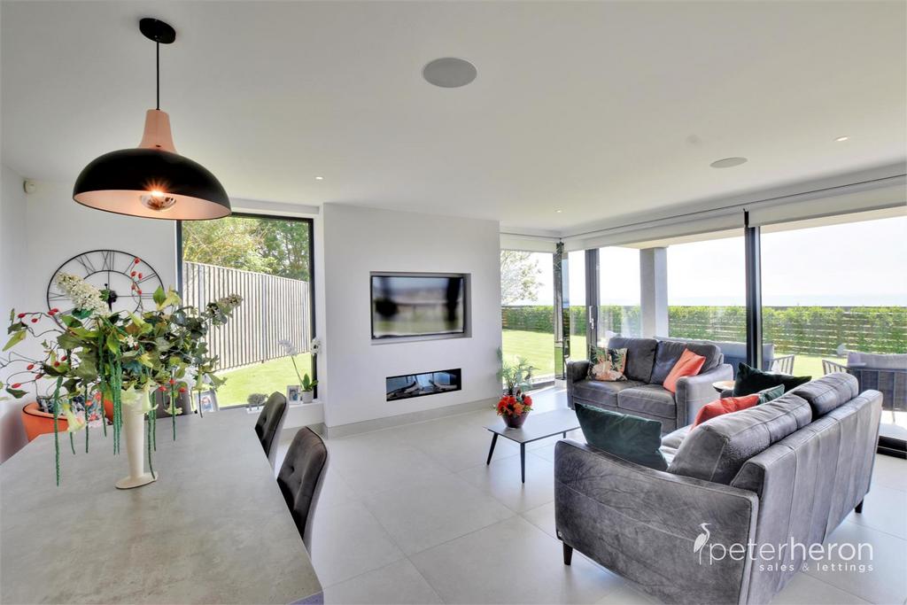 Living/Dining Room Open Plan to Kitchen