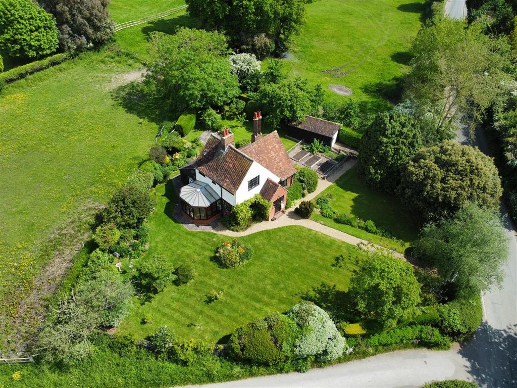 Ridge Cottage (Drone 1).jpg