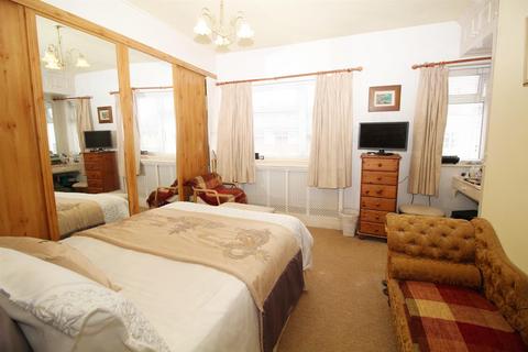 3 bedroom end of terrace house for sale, Blackhorse Lane, Potters Bar EN6