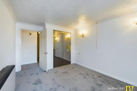 1 bedroom retirement property for sale, Sheepcote Road, Harrow