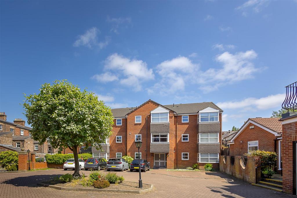 Hawthorn Mews, Gosforth, Newcastle... 1 bed flat £140,000
