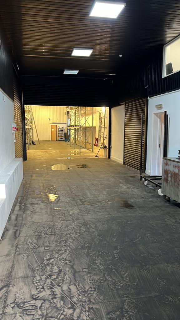 Kemp Road, Dagenham Industrial unit £3,600 pcm (£831 pw)