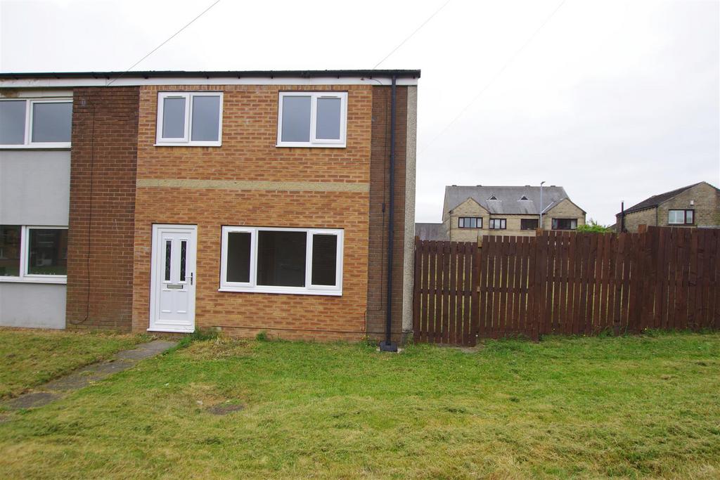 Fall Spring Gardens, Stainland 3 bed end of terrace house £800 pcm (£