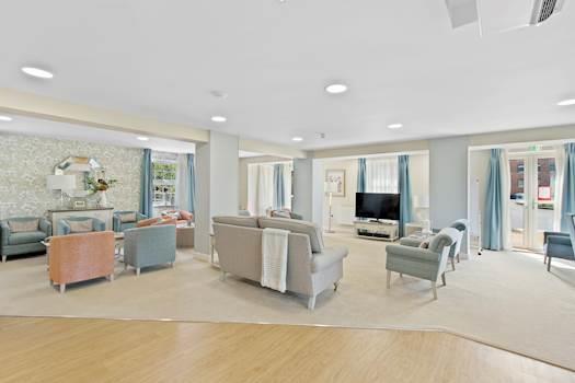 Homeowners Lounge