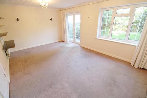 16 Vicarage Close, Erith, DA8 1ET