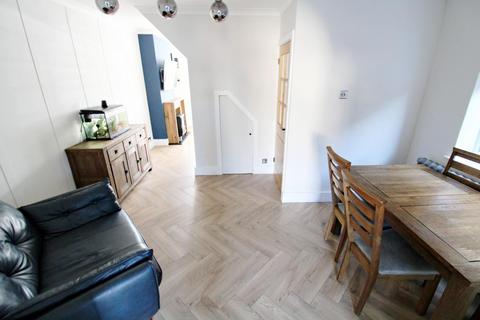 60 Brixham Road, Welling, DA16 1EQ