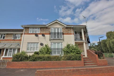8 Amhurst Walk, London, SE28 8RJ