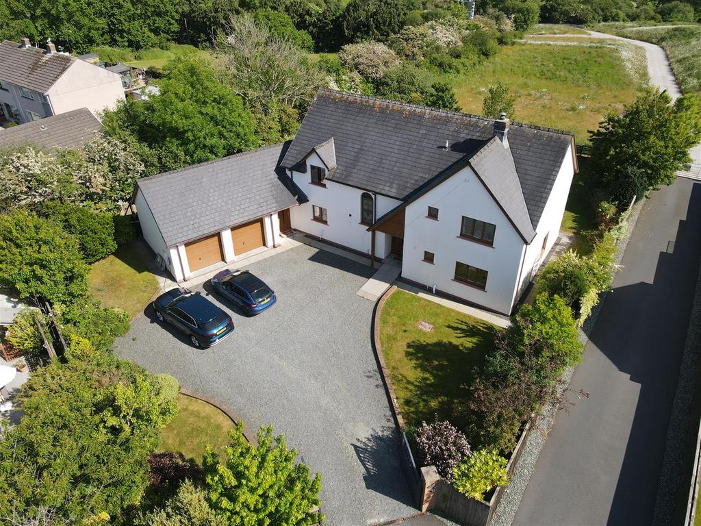 Maple Lodge, 36b Pill Road, Hook 5 bed detached house £575,000