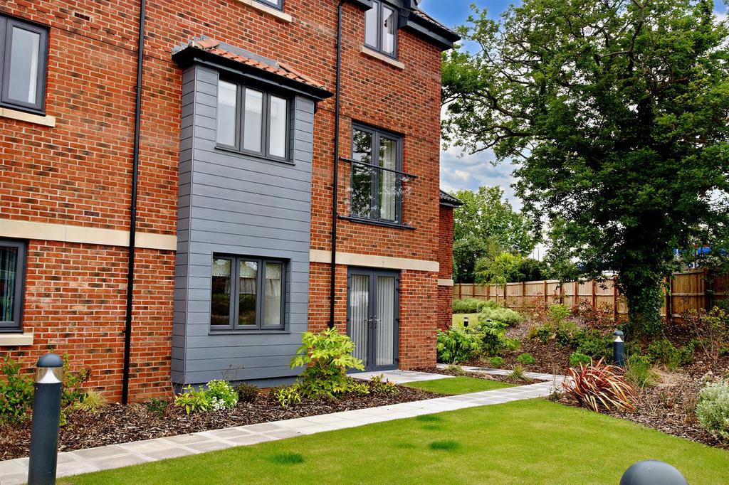 Homestead Place, Upper Staithe Road, Stalham, Norwich 2 bed flat for