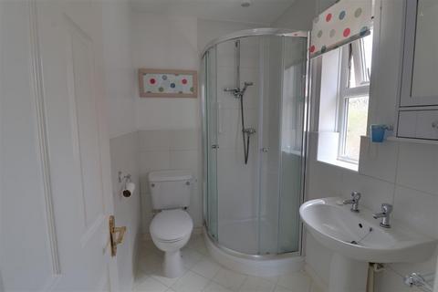 48 Broad Leys Road, Barnwood, Gloucester, GL4 3YW