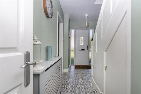 171 Halifax Road, Brighouse, HD6 2EQ