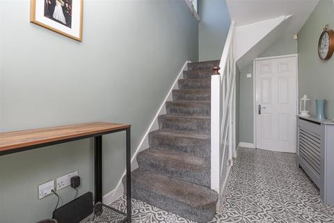 171 Halifax Road, Brighouse, HD6 2EQ