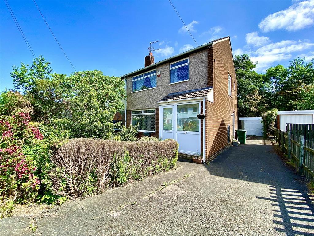 Sutton Avenue, Huddersfield 3 bed semidetached house for sale £160,000