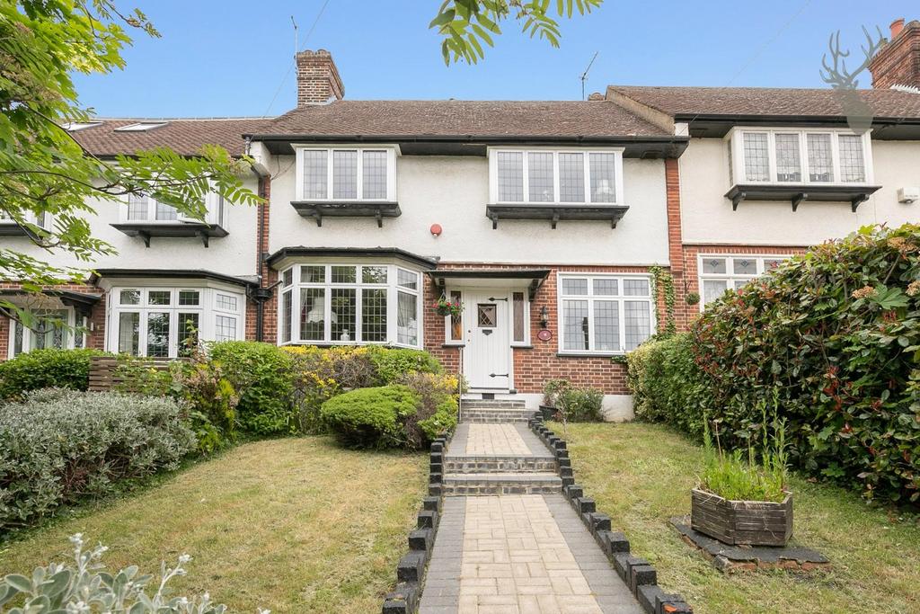 Leadale Avenue, Chingford E4 3 bed house - £650,000