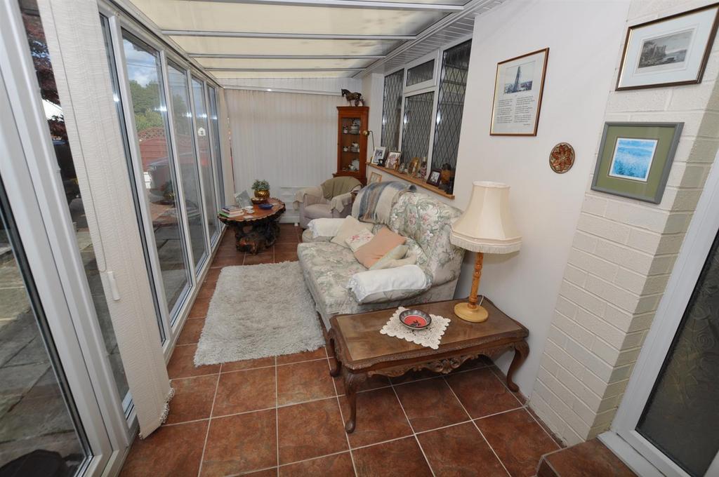 Sun Lounge/Entrance Porch