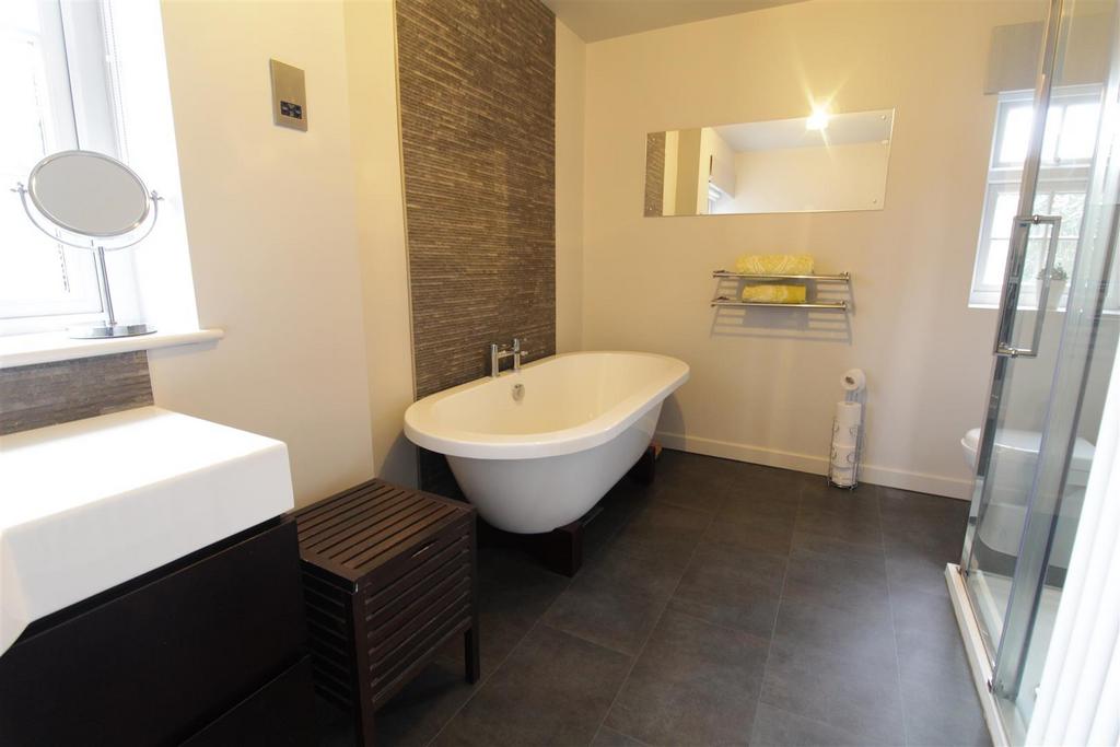 Carmel Road North, Darlington 4 bed semidetached house for sale £385,000